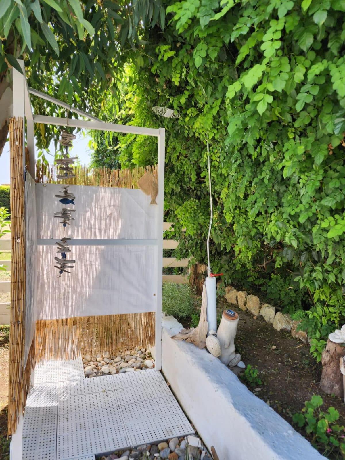 Appartamento Under The Vine Garden House Platánion Esterno foto